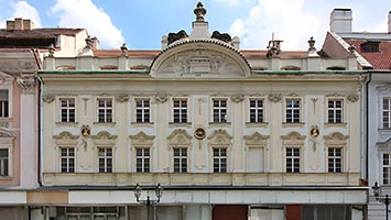 Прага, Дом Золотого колеса